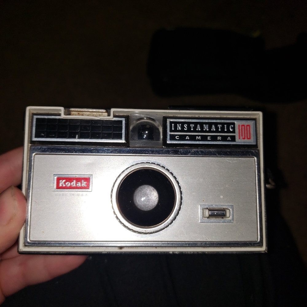 Kodak Polaroid Instamatic 100 Camera Vintage - Picture 2 of 5